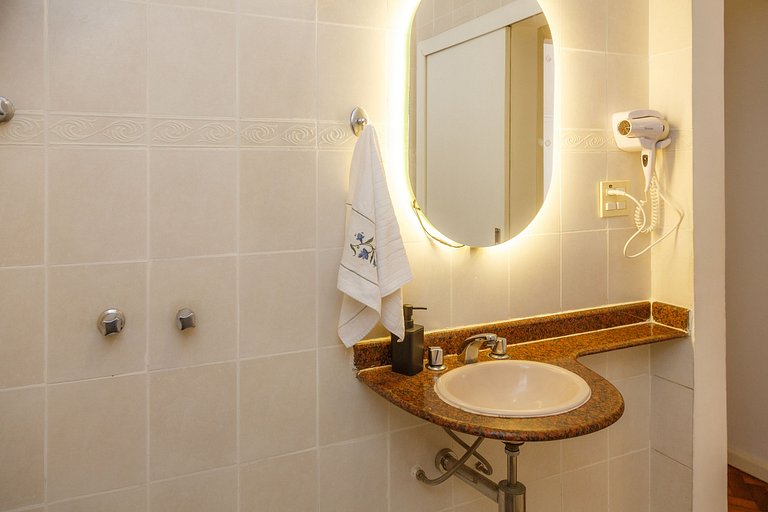Exceptional 2 Bed Copa 100m Beach