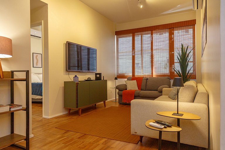 Apartamento 2 Dormitorios Leblon 200m Playa Junto Mall 103