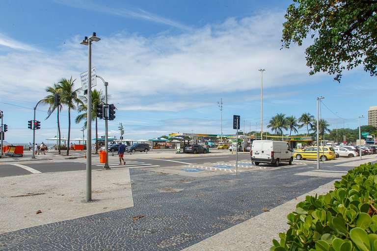 100m to Copacabana Beach, Ipanema Next Door!