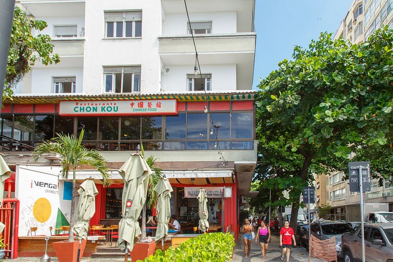100m to Copacabana Beach, Ipanema Next Door!