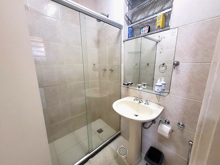 Apartamento quarto e sala em Copacabana!
