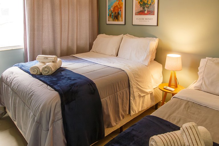 Apartamento 2 Dormitorios Leblon 200m Playa Junto Malls 102
