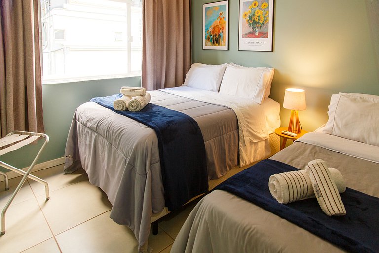 Apartamento 2 Dormitorios Leblon 200m Playa Junto Malls 102