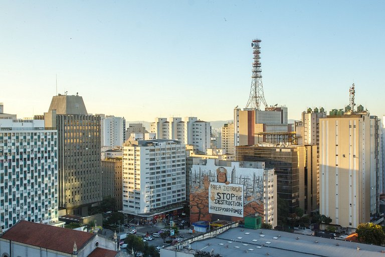 Ótima localização, próximo à Avenida Paulista, com garagem