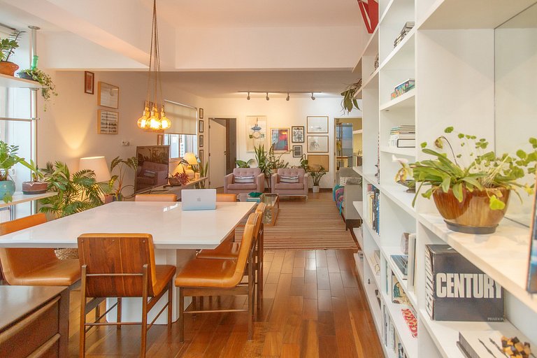 Andar alto 2 quartos, 140m2 perto Av Paulista