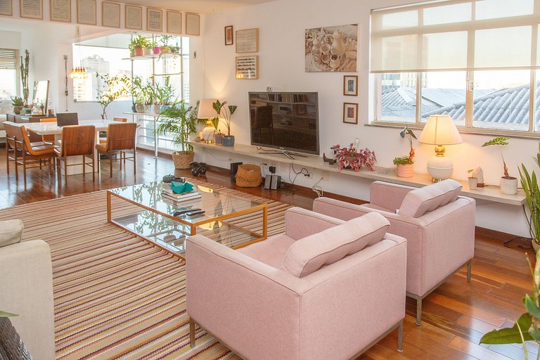 Andar alto 2 quartos, 140m2 perto Av Paulista