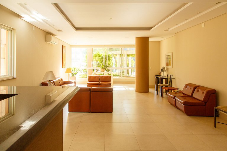 Andar alto 2 quartos, 140m2 perto Av Paulista
