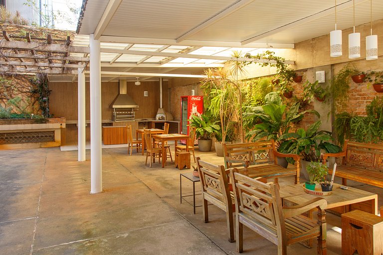 High floor 2 bedrooms, 140m2 near Av Paulista