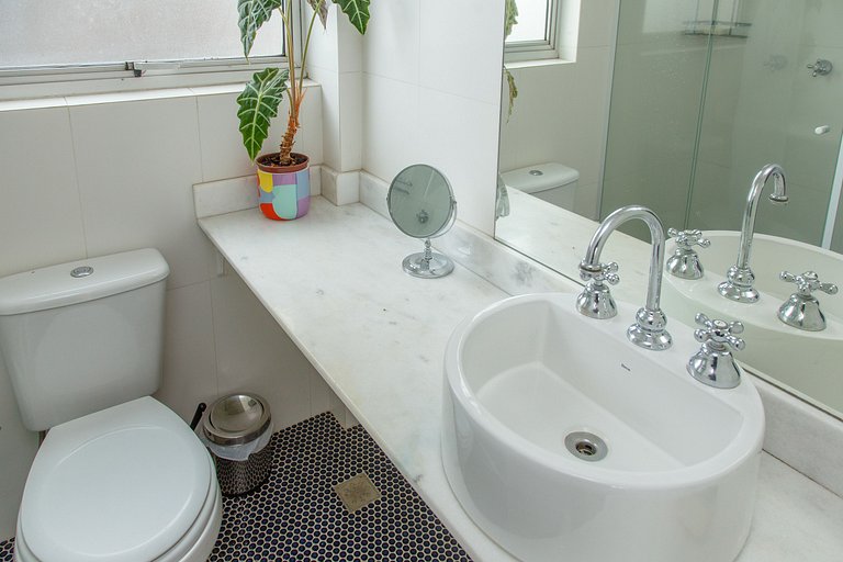 Piso alto 2 dormitorios, 140m2 cerca de Av Paulista