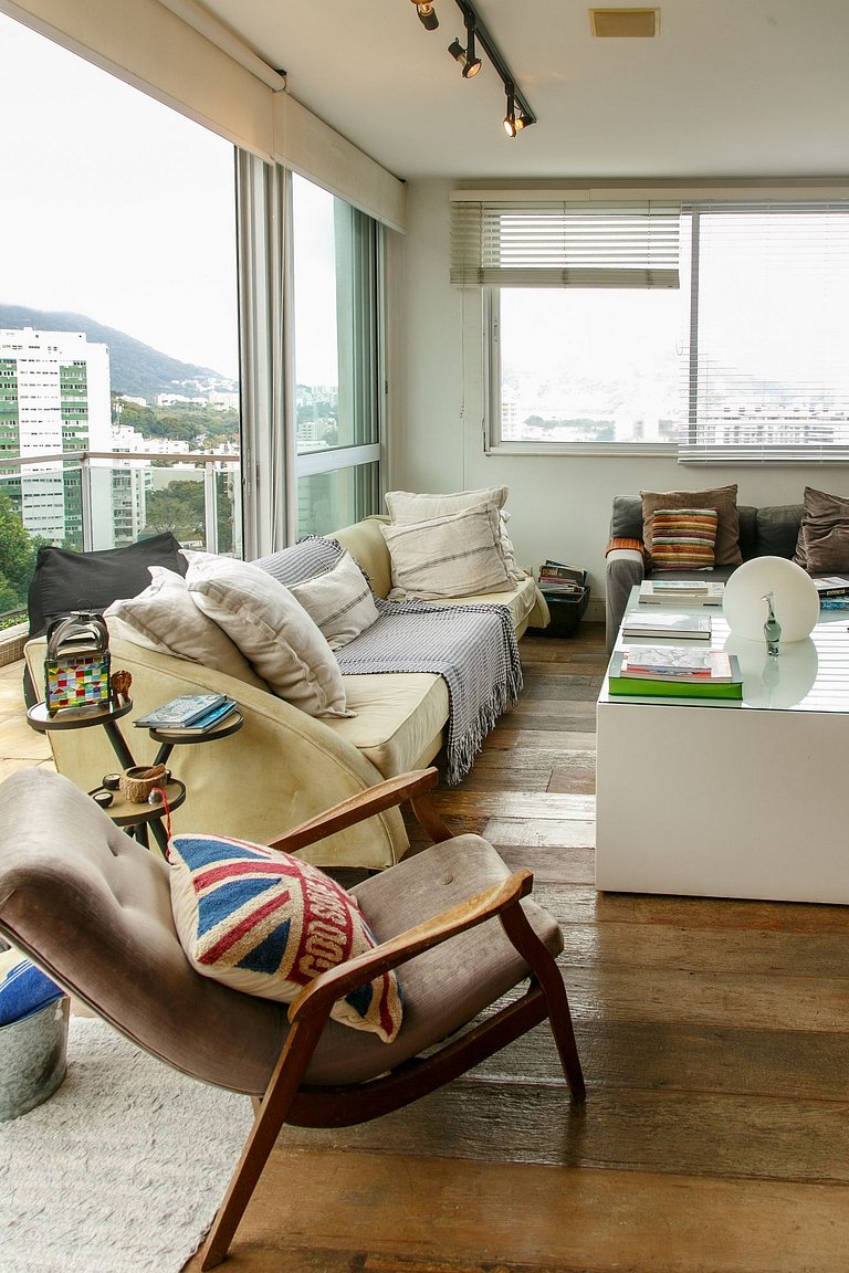 Duplex in Gávea with stunning views, close to everything!