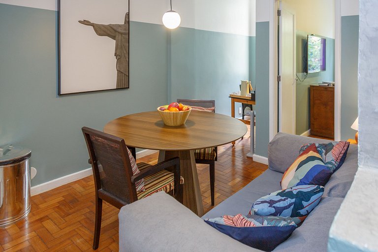 Studio 100m from the beach close to everything