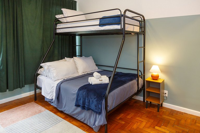 Studio 100m from the beach close to everything