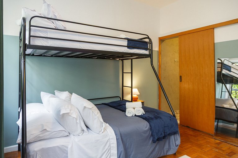 Studio 100m from the beach close to everything