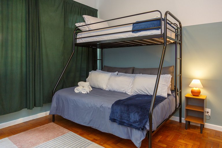 Studio 100m from the beach close to everything