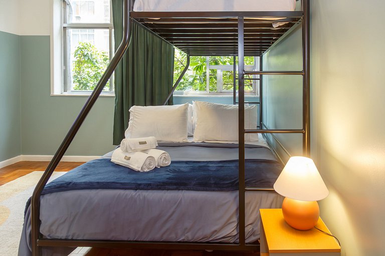 Studio 100m from the beach close to everything