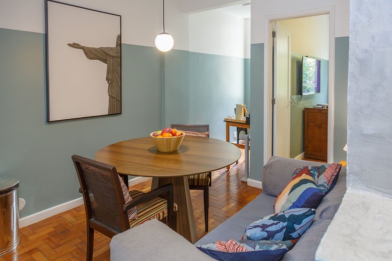Studio 100m from the beach close to everything