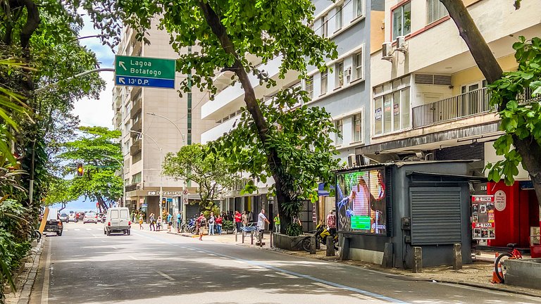 Estudio 100m da praia perto de tudo