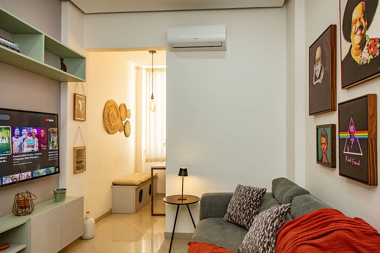 Studio 100m from the beach close to everything
