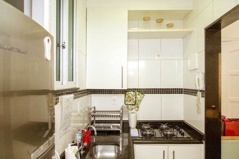 Studio 100m from the beach close to everything