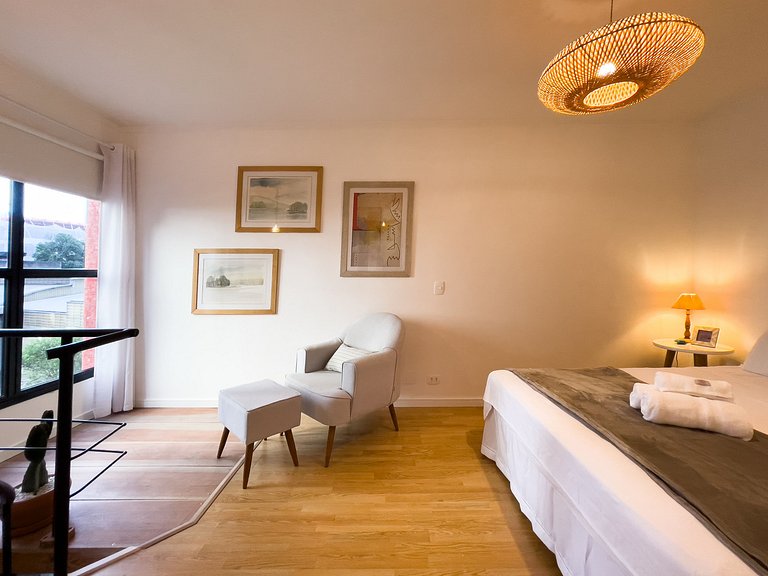 Duplex Moderno Vila Olímpia | Wi-Fi 600M e Vaga