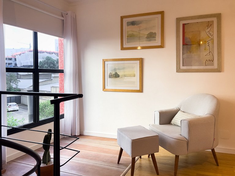 Duplex Moderno Vila Olímpia | Wi-Fi 600M e Vaga