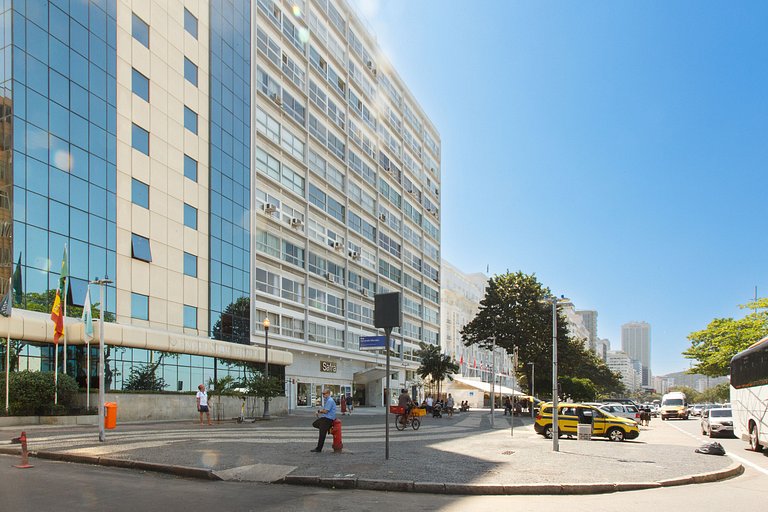 Excepcional 2 quartos Copacabana a 100m da praia