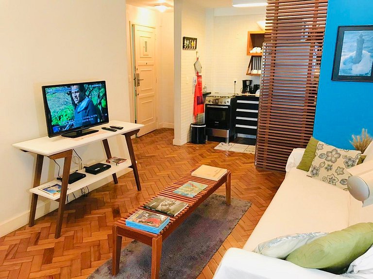 Apartamento em Copacabana para 3 | Aluguel por Temporada
