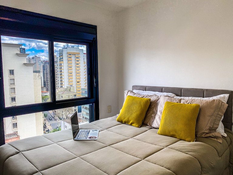 Bela Cintra living room and bedroom close to Avenida Paulist