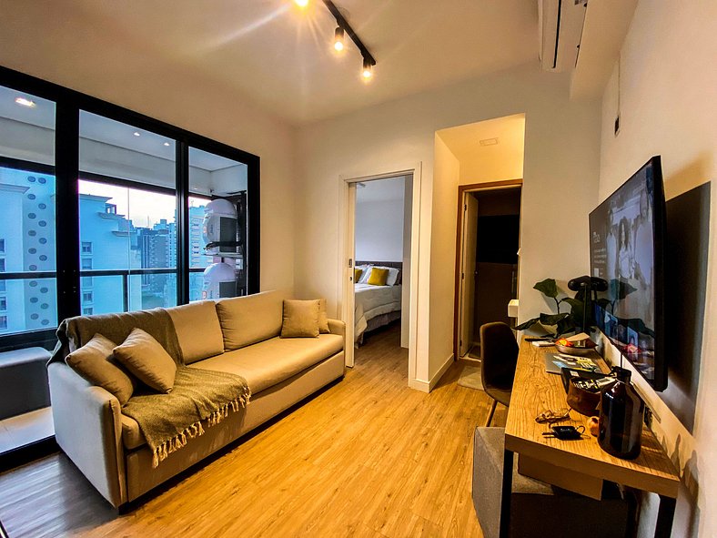 Bela Cintra living room and bedroom close to Avenida Paulist