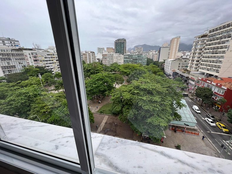 Panoramic view, perfect location 200 meters from Ipanema bea